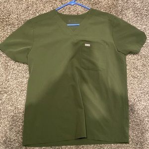 Figs mens scrub shirt. Size L